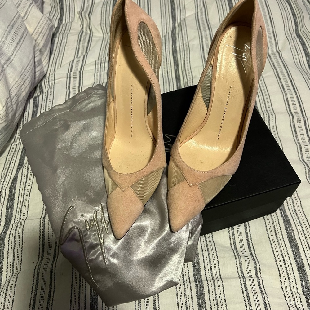 Giuseppe  Zanotti  heels blush ( nude ) heels very light pink!